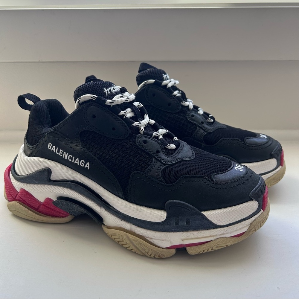 Authentic Balenciaga Women 38 Triple S Black Sneakers